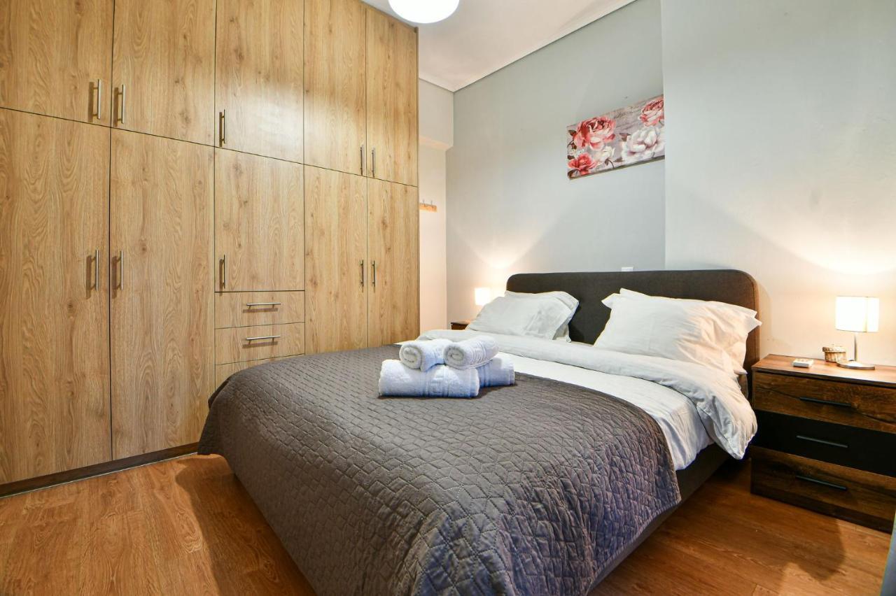 Serene N Modern Renovated Flat أثينا المظهر الخارجي الصورة