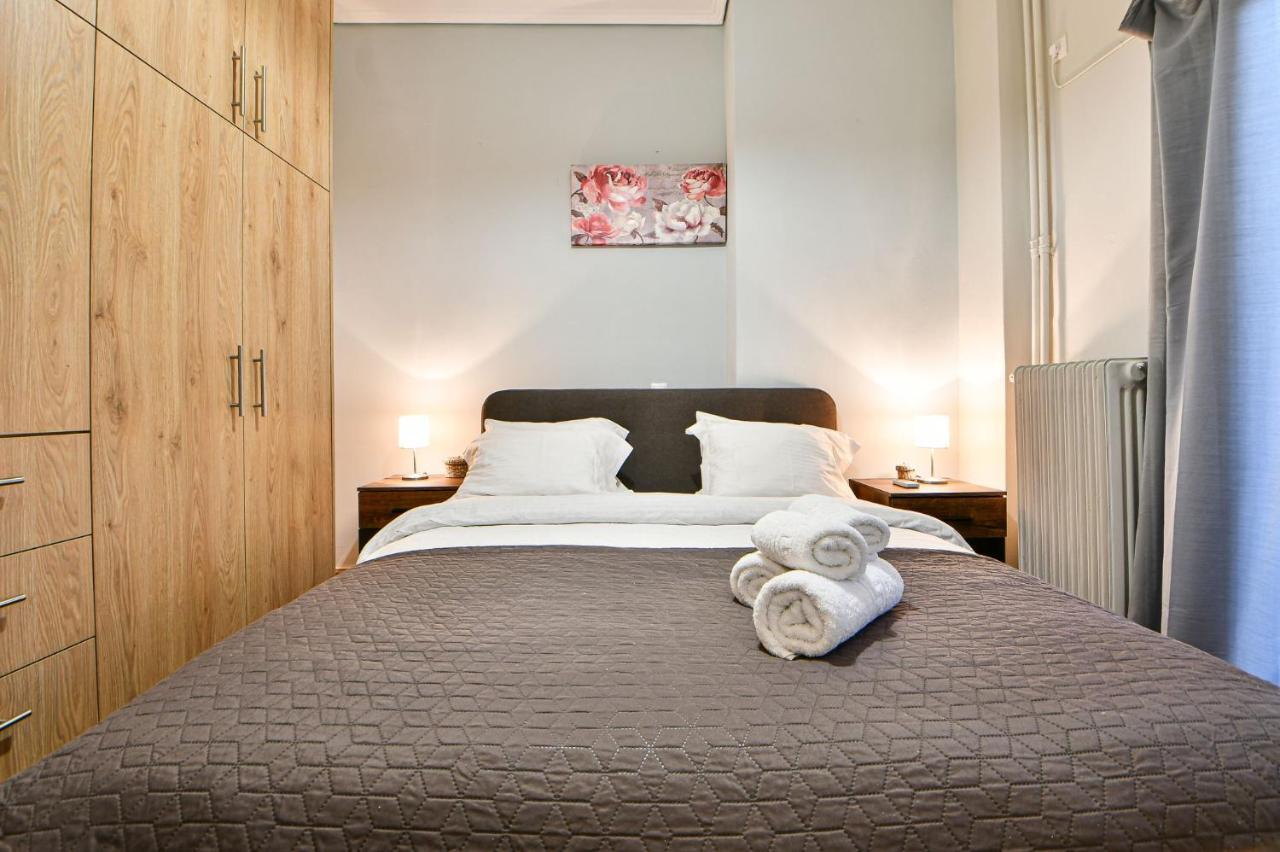 Serene N Modern Renovated Flat أثينا المظهر الخارجي الصورة